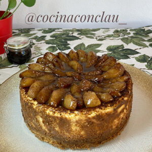 Cheesecake de Gorgonzola y Peras Caramelizadas.